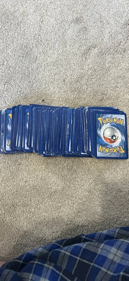 Pokémon Card Lot – 170 Cards (GX, Holos, Vintage Promo!) image indicator(2)