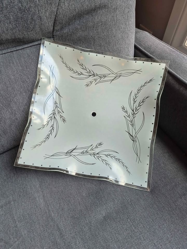 Light fixture glass - photo 2