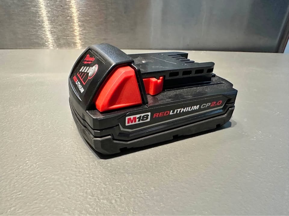 Milwaukee M18 2.0ah Battery - BRAND NEW