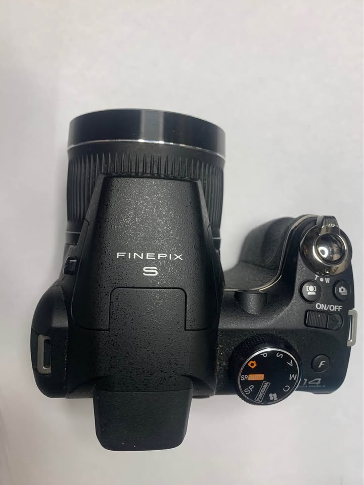 Fujifilm FinePix S3400 - photo 2