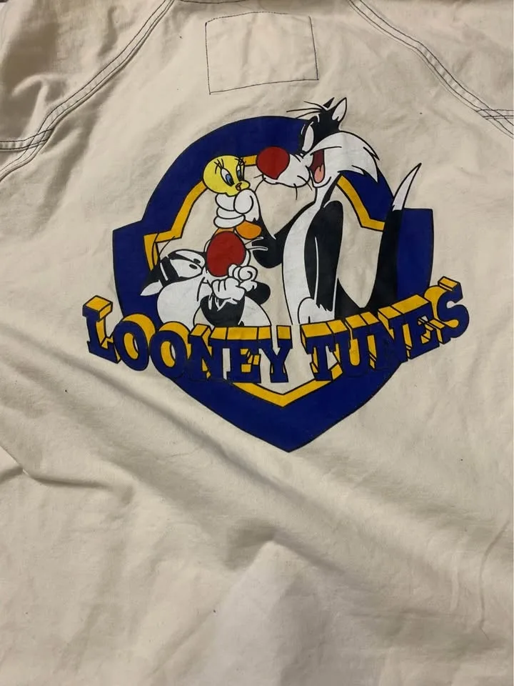 Looney Tunes jacket image indicator(4)