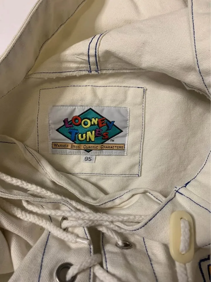 Looney Tunes jacket image indicator(5)