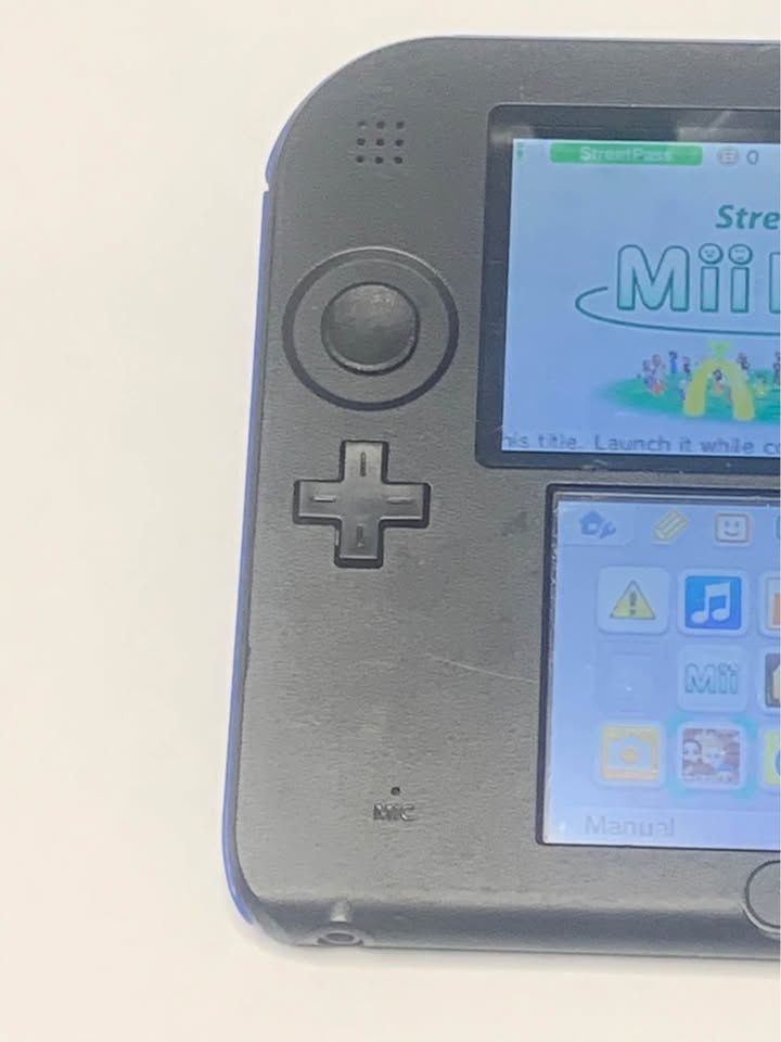 Nintendo 2DS - photo 2