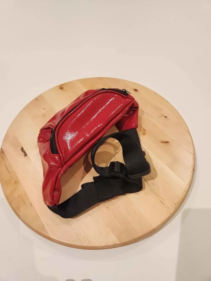 Shiny red fanny pack image indicator(3)