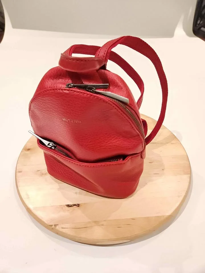 Matt & Nat July Mini vegan backpack in red