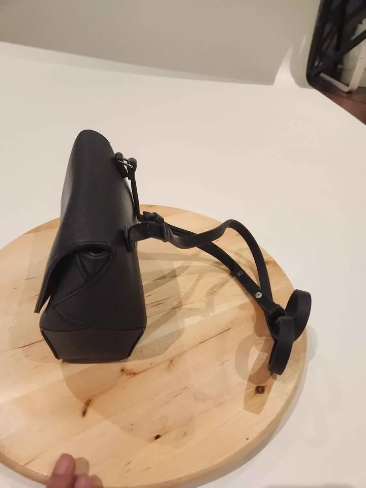 French connection fauc leather black purse bag image indicator(4)