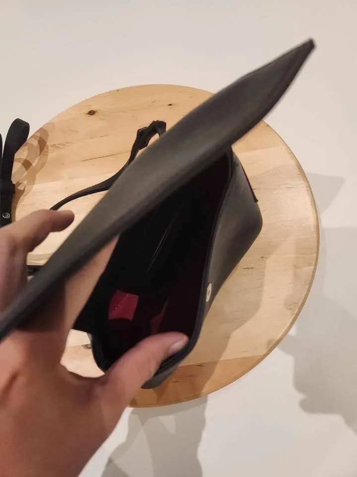 French connection fauc leather black purse bag image indicator(5)