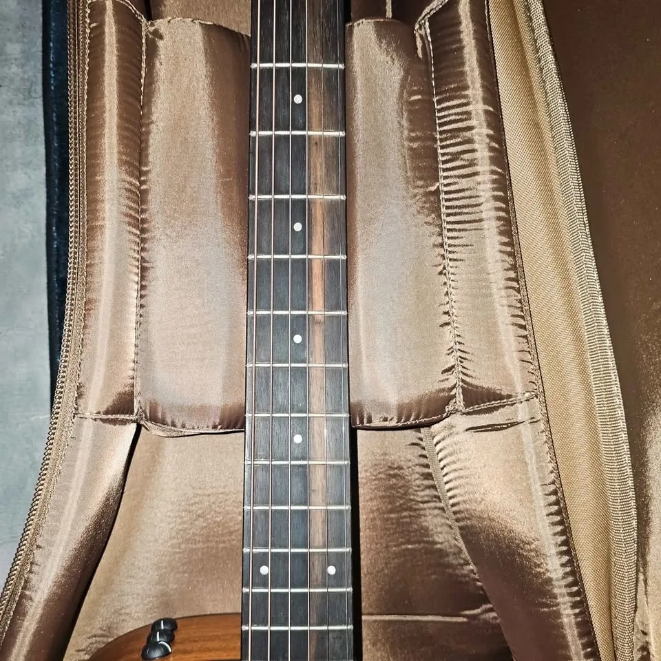 Taylor 114ce acoustic-electric guitar image indicator(5)