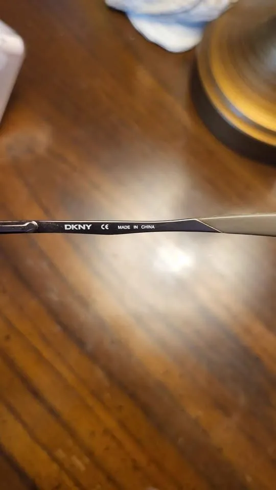 DKNY Sunglasses image indicator(6)