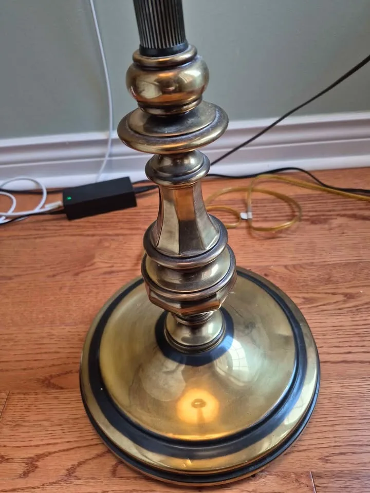 Tall brass lamp image indicator(2)