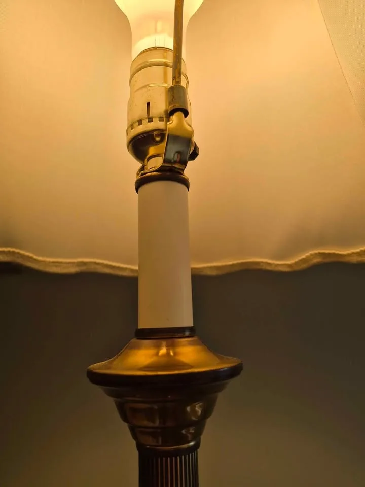 Tall brass lamp image indicator(3)