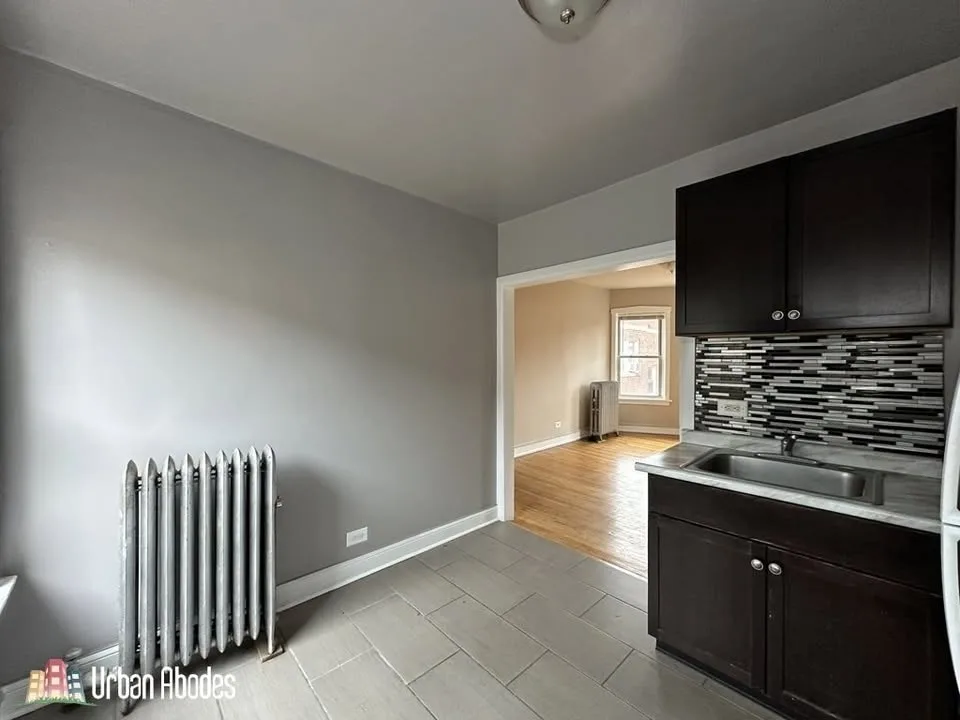 1 Bed 1 Bath Apartment image indicator(6)