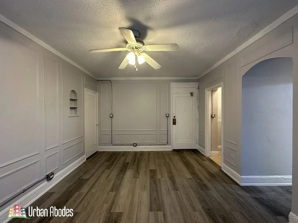 1 Bed 1 Bath Apartment image indicator(10)