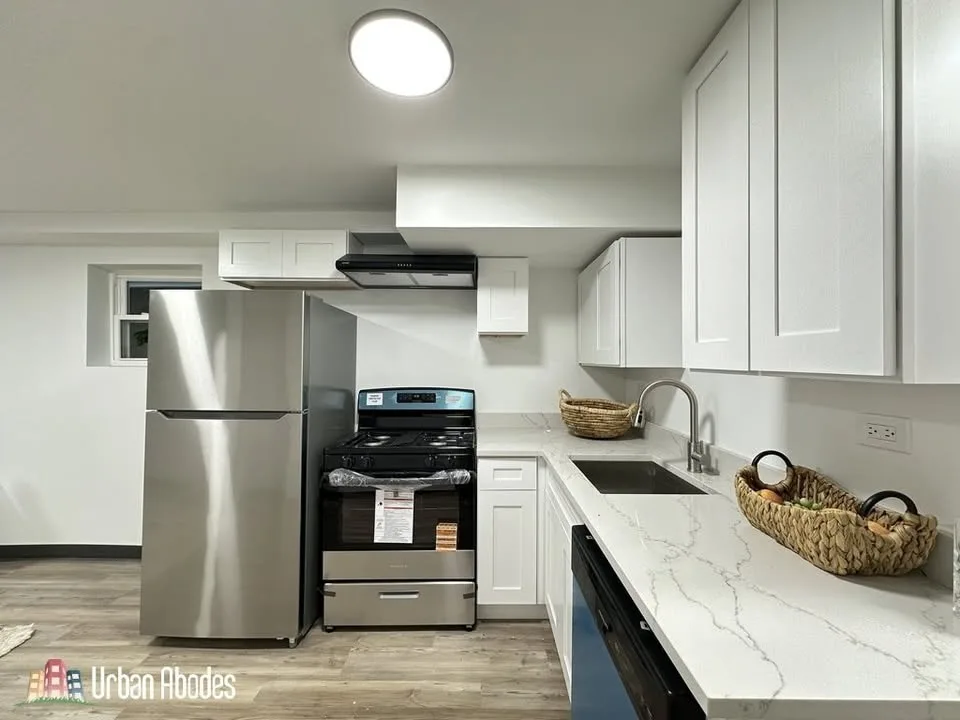 2 Beds 2 Baths Apartment image indicator(3)