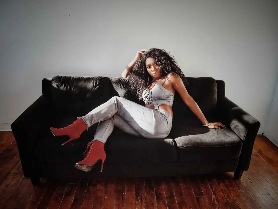 Kaylee Hotter The H*ll Set Gray image indicator(2)