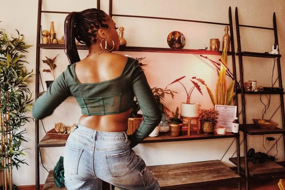 Kaylee Kollection Crop Top Green Size M image indicator(3)