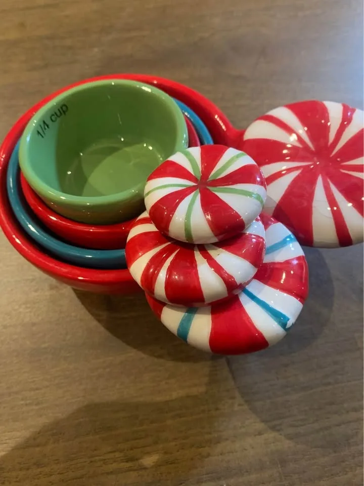 Christmas measuring cups image indicator(2)