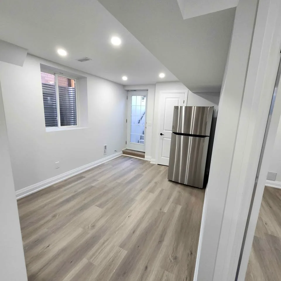 2 Beds 1 Bath - Apartment image indicator(5)