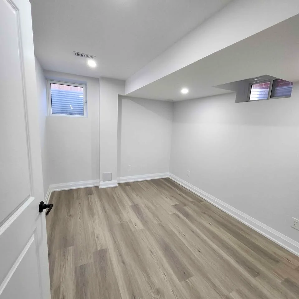 2 Beds 1 Bath - Apartment image indicator(6)