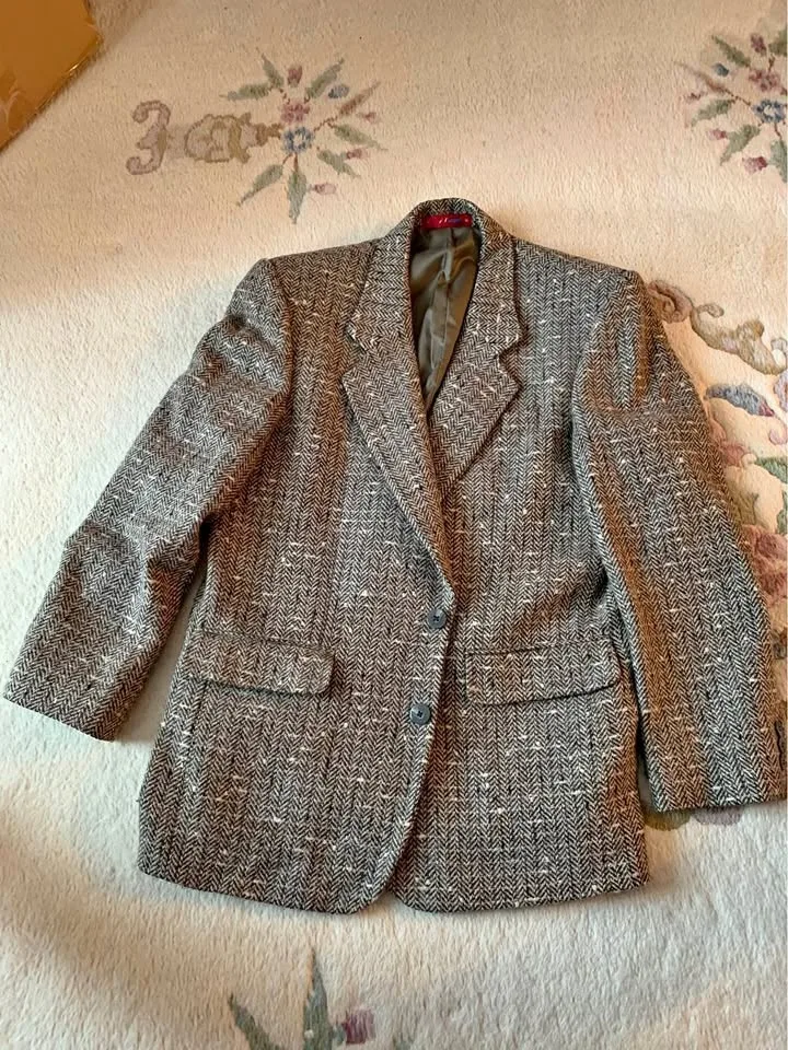 Men’s Blazer size Medium