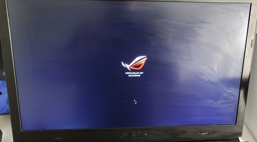 ASUS ROG Gaming Laptop GTX 970M - photo 2