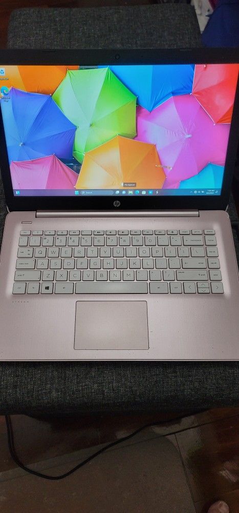 HP Stream 14" Celeron 4GB RAM 64GB SSD Windows 10 (2021) - photo 2