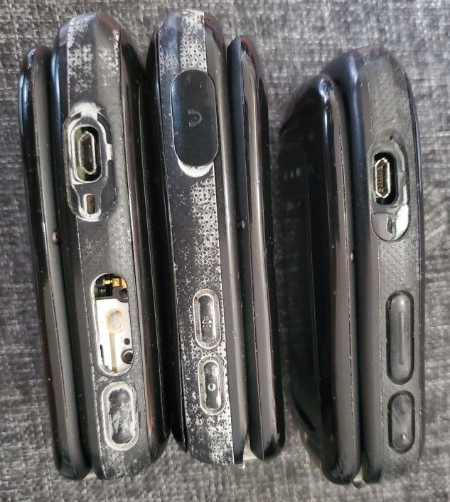 Motorola V860x Flip Cell Phone (PIN LOCKED) - photo 3