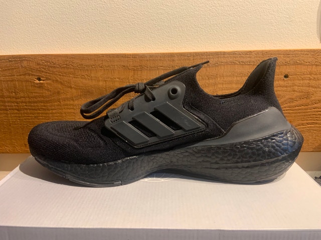 New Adidas Ultra Boost 22 - Size 12 Men - photo 5