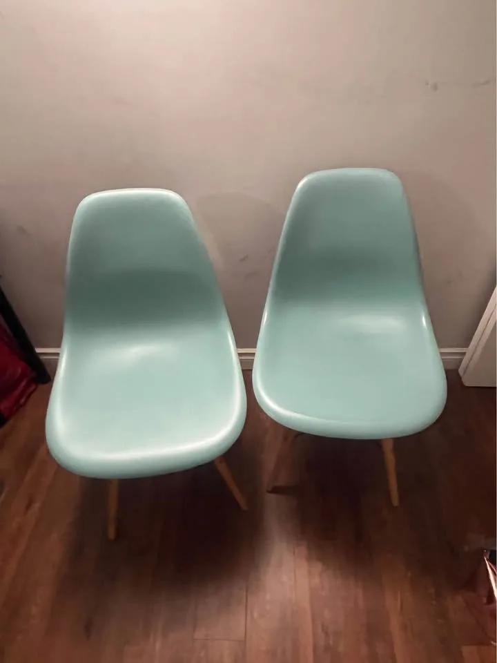 1 mint Eiffel chair + 1 free image indicator(2)