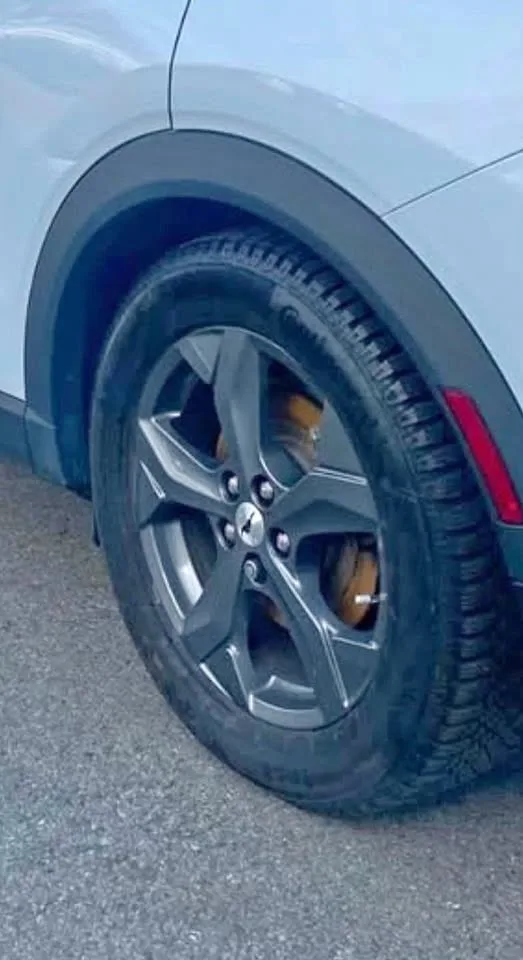 SET OF WINTER TIRES - CONTINENTAL 225/60/R18