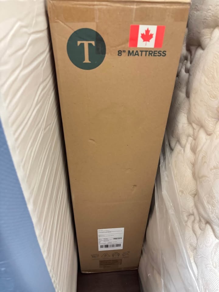 Brand New Zinus 8 inch twin memory foam mattress - photo 5