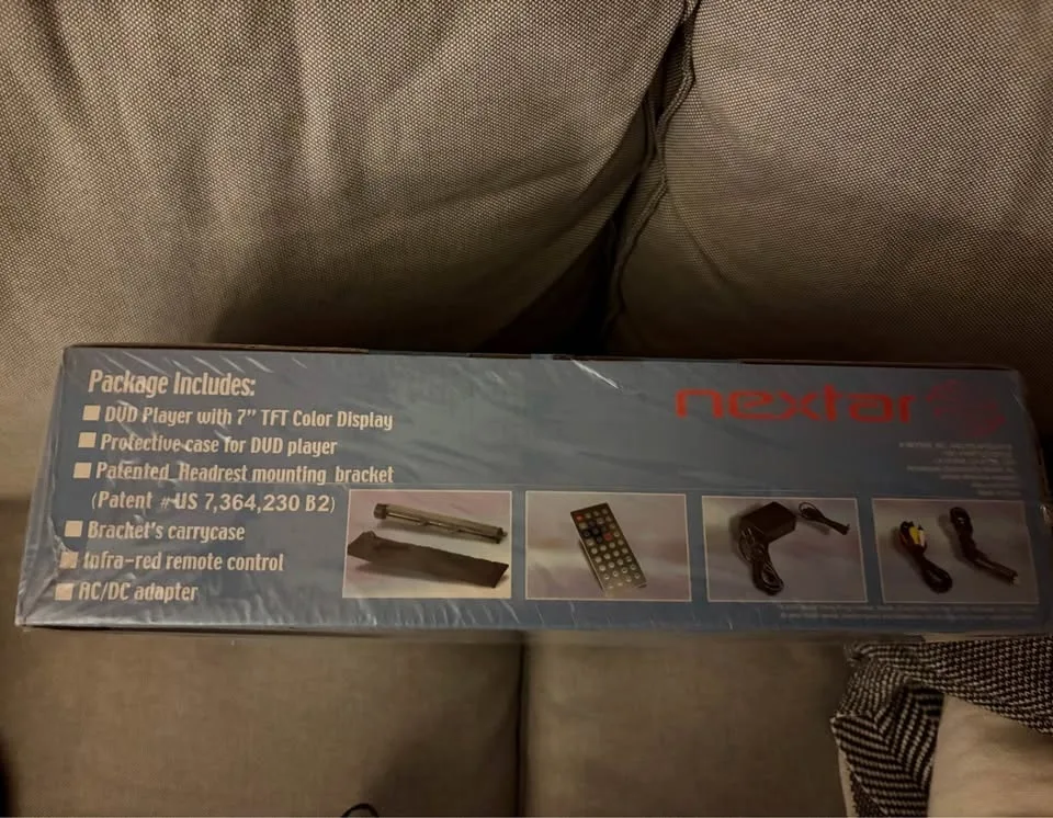 Sealed Portable Mobile DVD Player image indicator(3)