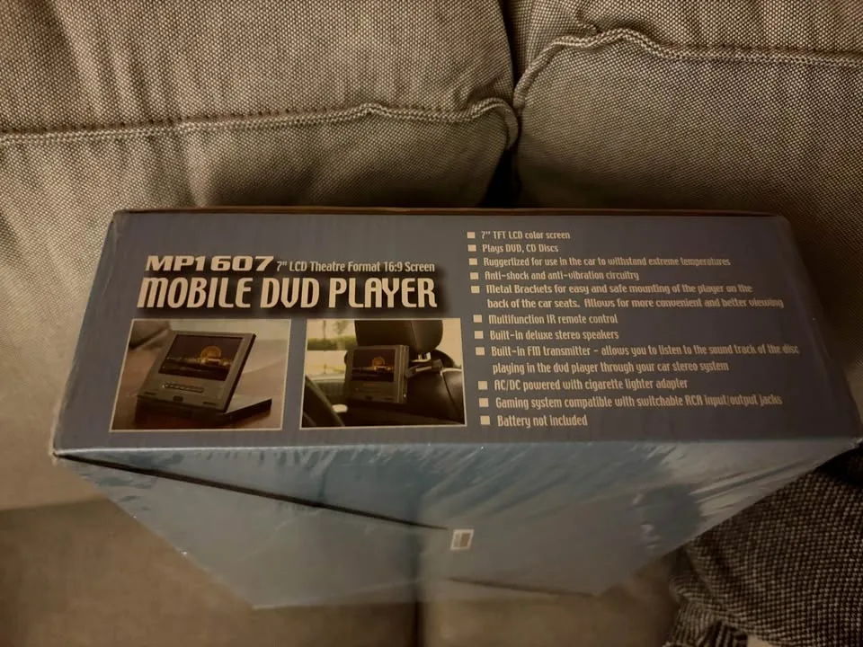 Sealed Portable Mobile DVD Player image indicator(4)