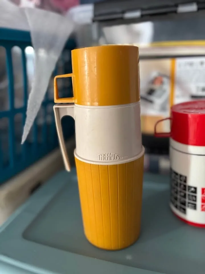 Vintage Thermos & 1976 Montreal Olympics Aladdin Flask image indicator(4)