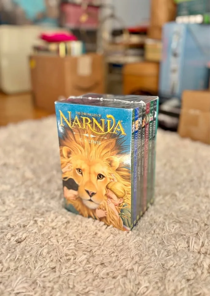 Chronicles of Narnia Sealed Book Box Set