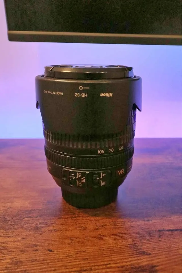 Nikon 18–105mm VR zoom lens — sharp & clean