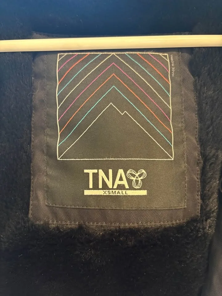 Tna woman’s jacket size xs image indicator(2)