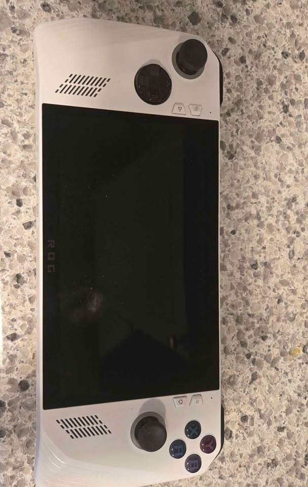 ROG Ally Z1 extreme - photo 2