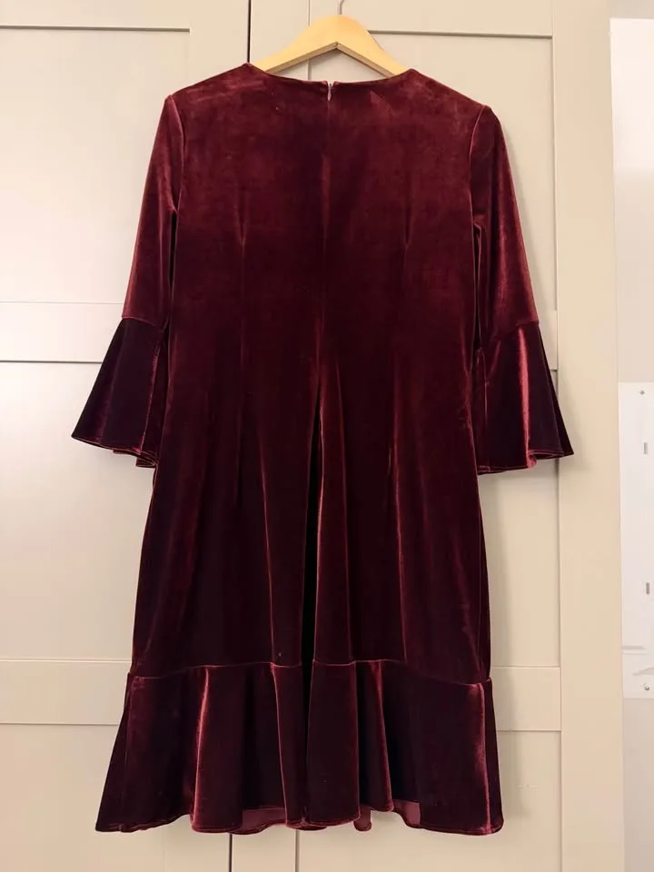 Ralph Lauren Ruffle-Trim Velvet Dress - size 10/12 image indicator(3)