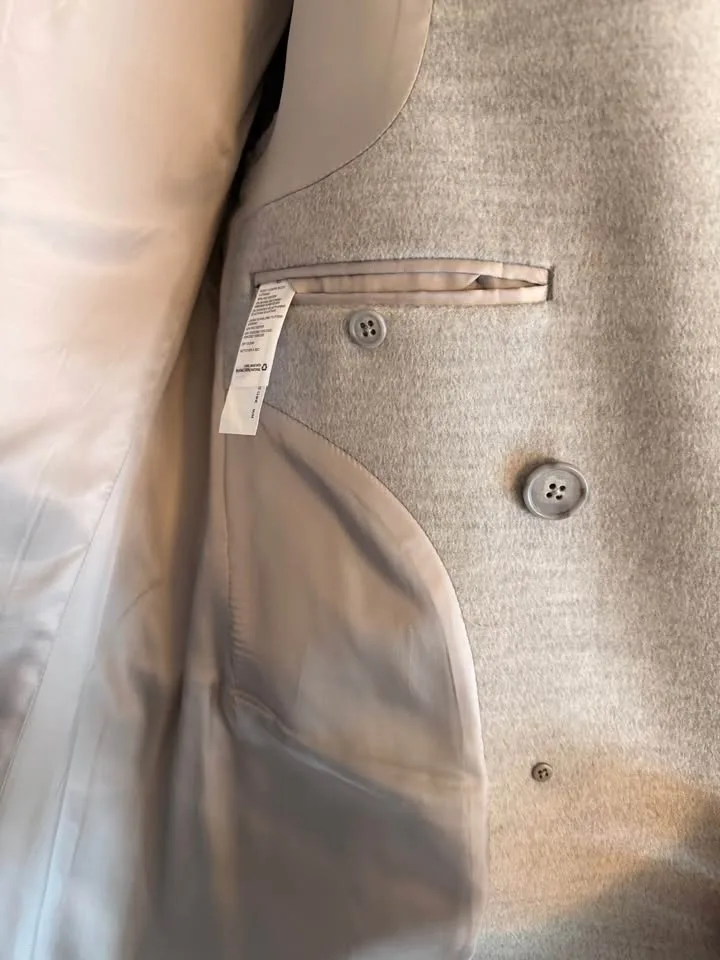 Premium Wool Coat from Hudson’s Bay – Excellent Condition image indicator(6)