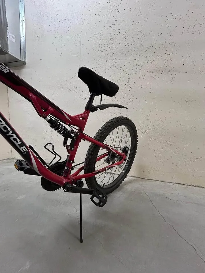 Supercycle Scrambler DS Mountain Bike, 27.5-in image indicator(9)