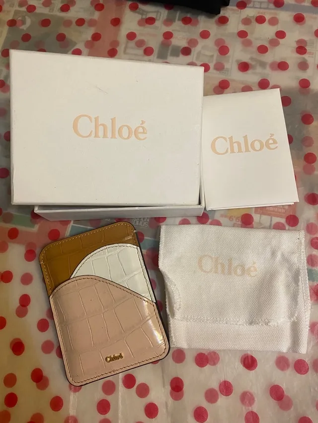Chloe Card Holder image indicator(2)