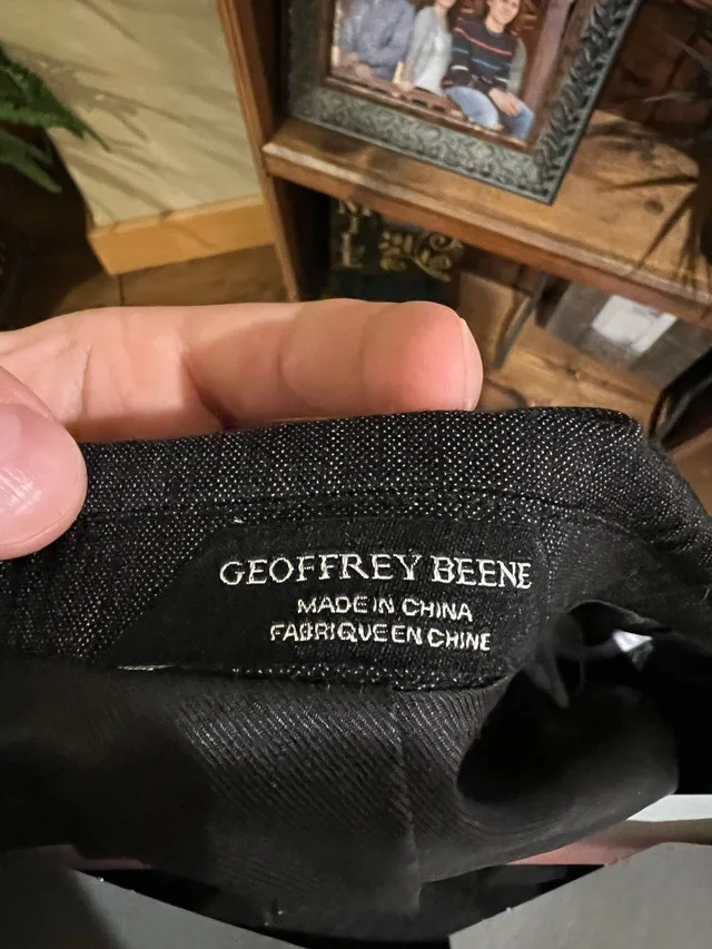 3 Men’s Suits image indicator(6)