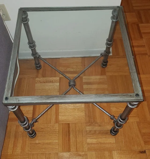 Glass coffee table with matching end tables image indicator(3)