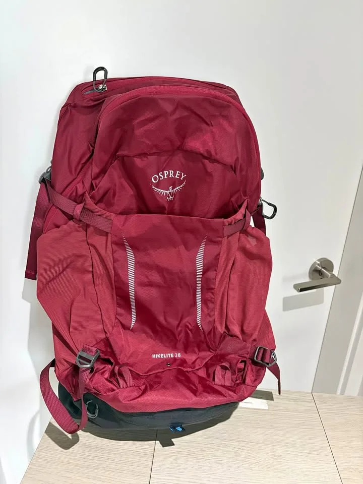 Osprey Hikelite 28L Backpack – Red
