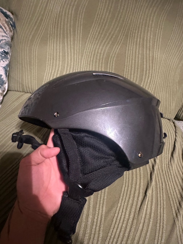 ski/snowboard helmet - photo 3