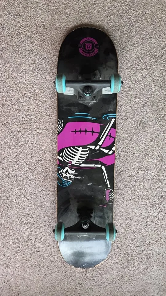 Skateboard brand madd gear. image indicator(2)