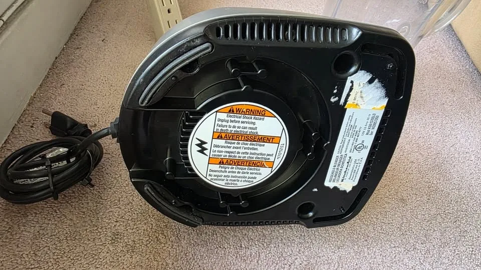 Kitchen aid Blender (Never used, no box, no accessories) image indicator(4)