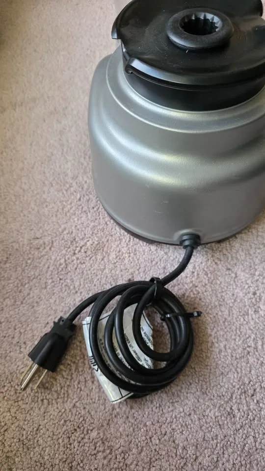 Kitchen aid Blender (Never used, no box, no accessories) image indicator(5)