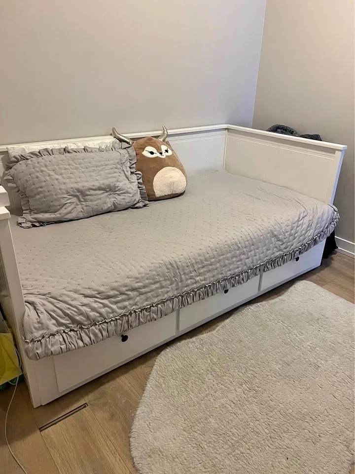 IKEA Daybed Frame – Excellent Condition